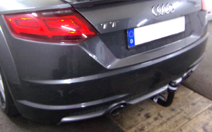 Anhängerkupplung für Audi-TT FV/8J/8S, spez. S-Line Competition, nur für Heckträgerbetrieb, Montage nur bei uns im Haus, Baureihe 2014- V-abnehmbar